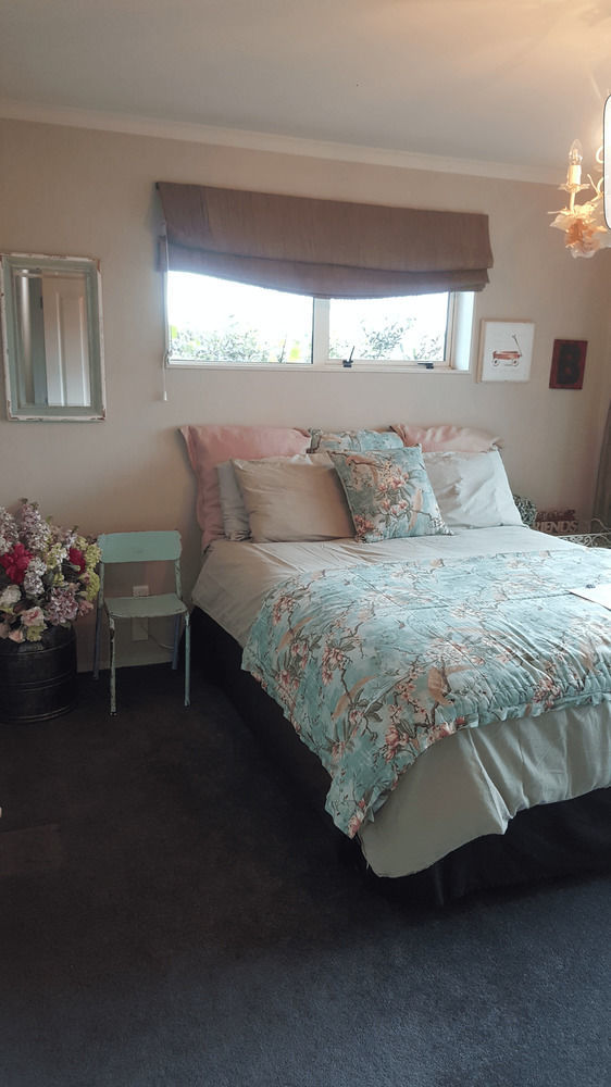 Waitomo Orchard Estate B&B Otorohanga Ngoại thất bức ảnh